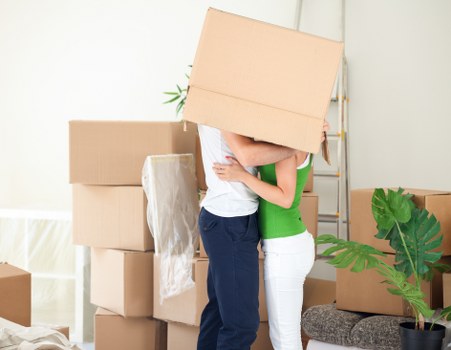 Moving van service for homes in Gospel Oak